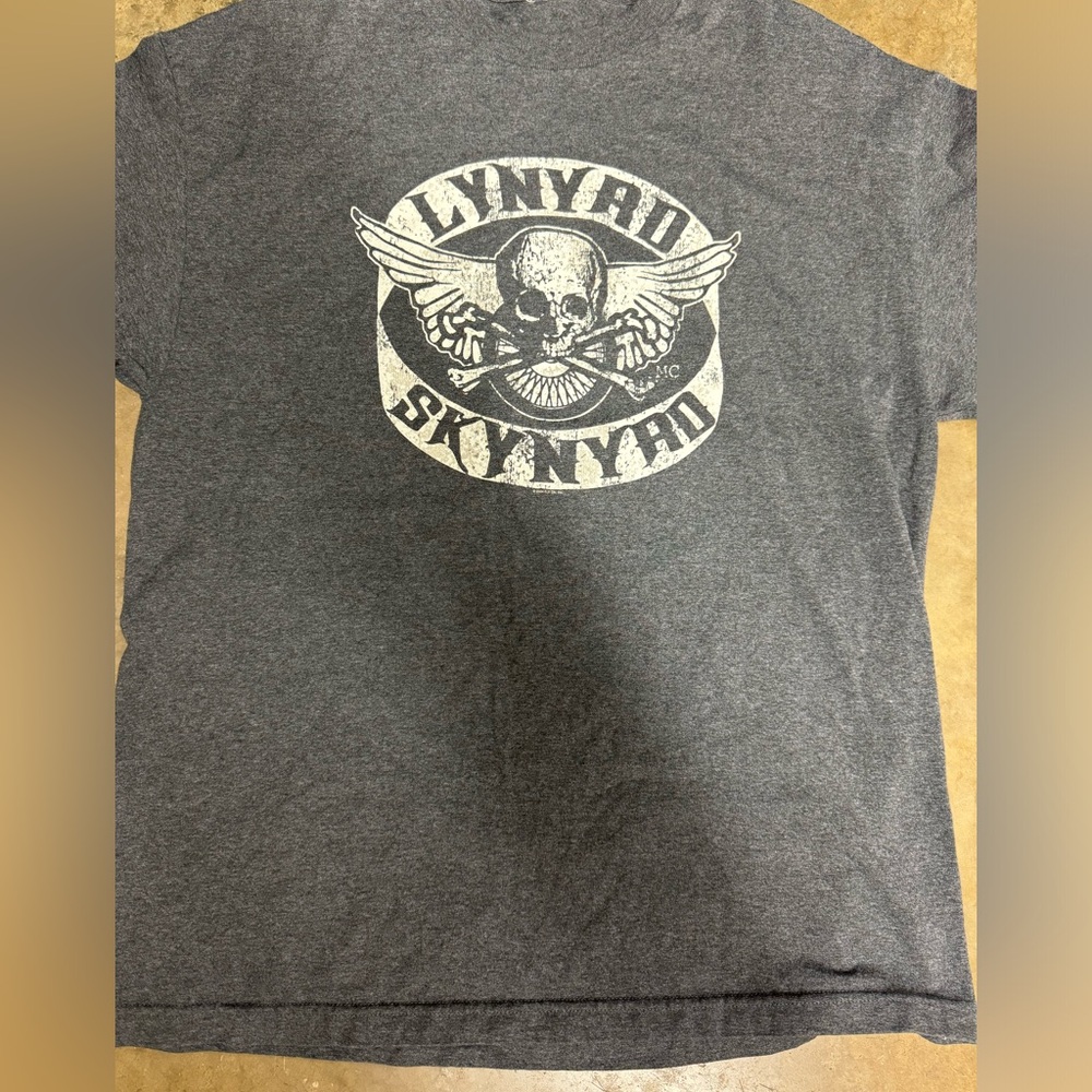 Lynard skynryd preloved good clean adult tee sz xxl wow no issues no stains